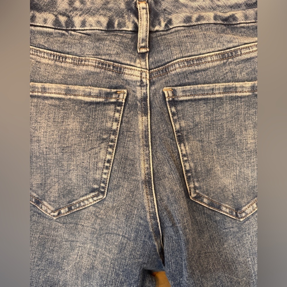 EXPRESS SKYSCRAPER Mid rise stretch Distressed Blue Jeans SZ 6 8 10 Medium M - Picture 4 of 9
